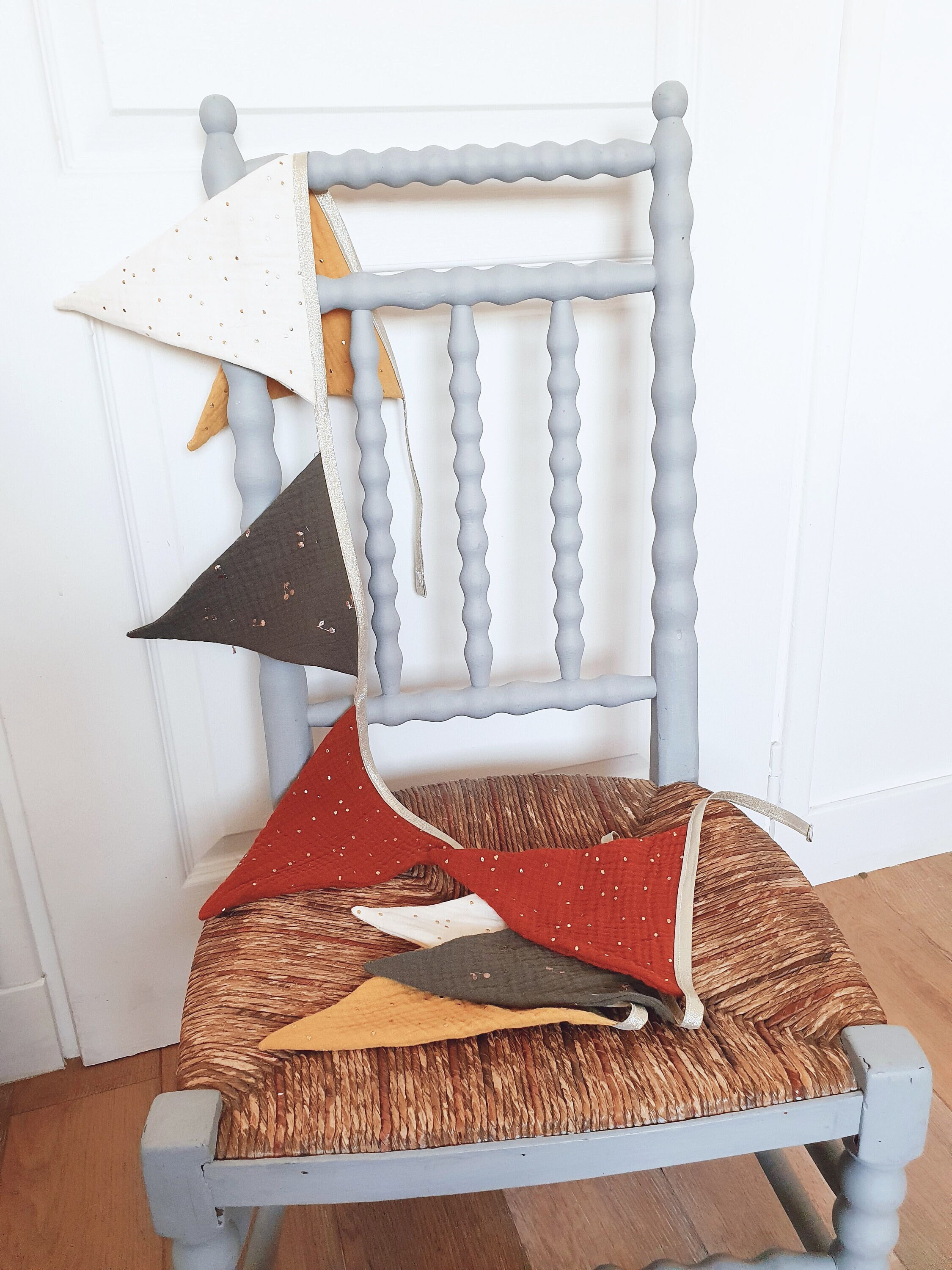 Guirlande de Fanions en Gaze Coton à Pois Dorés