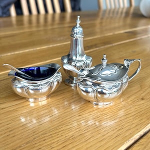 Sterling Silver George V 1931 Cruet set