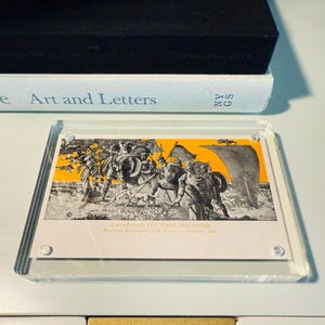 Le Débarquement des Vikings — Rare carte postale artistique des années 1920 dans un cadre en acrylique