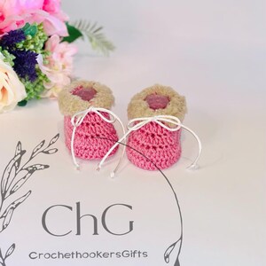 Crochet baby bootie, pink baby girl booties, baby girl gift, baby girl shoes, pink booties, newborn baby gift, pink booties, new baby gift