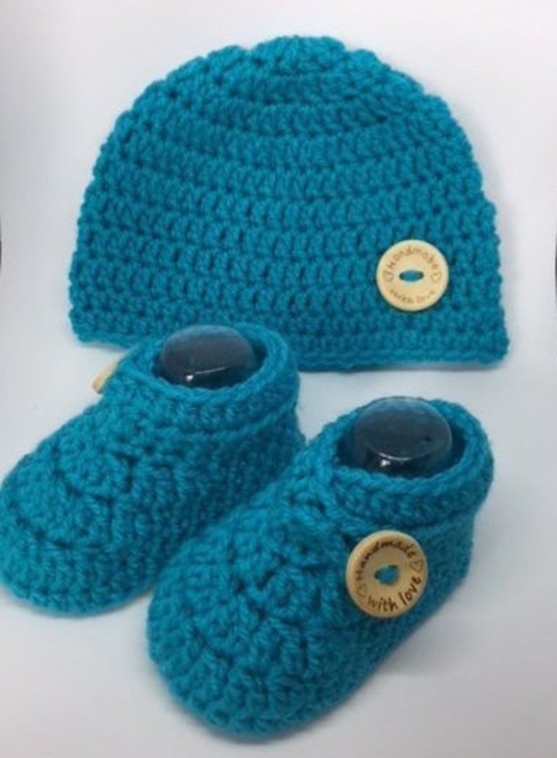 baby shower gift baby boy shoes baby boy boots,baby boy beanie,newborn-9months Crochet baby boy set baby boy,baby booties,baby boy hat