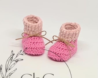 Crochet baby booties, Spring bootie, baby shoes, baby booties, unisex booties, baby shower gift, Easter baby, Easter booties, pink booties
