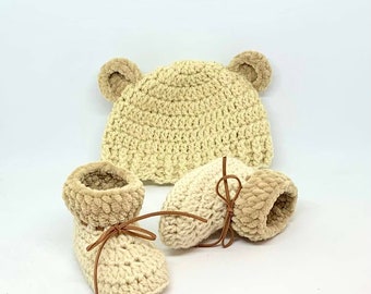 Conjunto de bebé de crochet unisex, avena, patucos de bebé, gorro de oso, zapatos de piel, oso, conjunto de bebé hecho a mano, gorro, HECHO A MANO, baby shower, Navidad