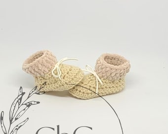 Crochet baby booties, Spring bootie, baby shoes, baby booties, unisex booties, baby shower gift, Easter baby, Easter booties, beige booties