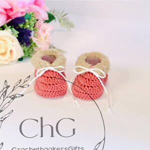 Crochet baby bootie, baby girl booties, baby girl gift, baby girl shoes, salmon pink booties, newborn baby gift, pink booties, new baby gift
