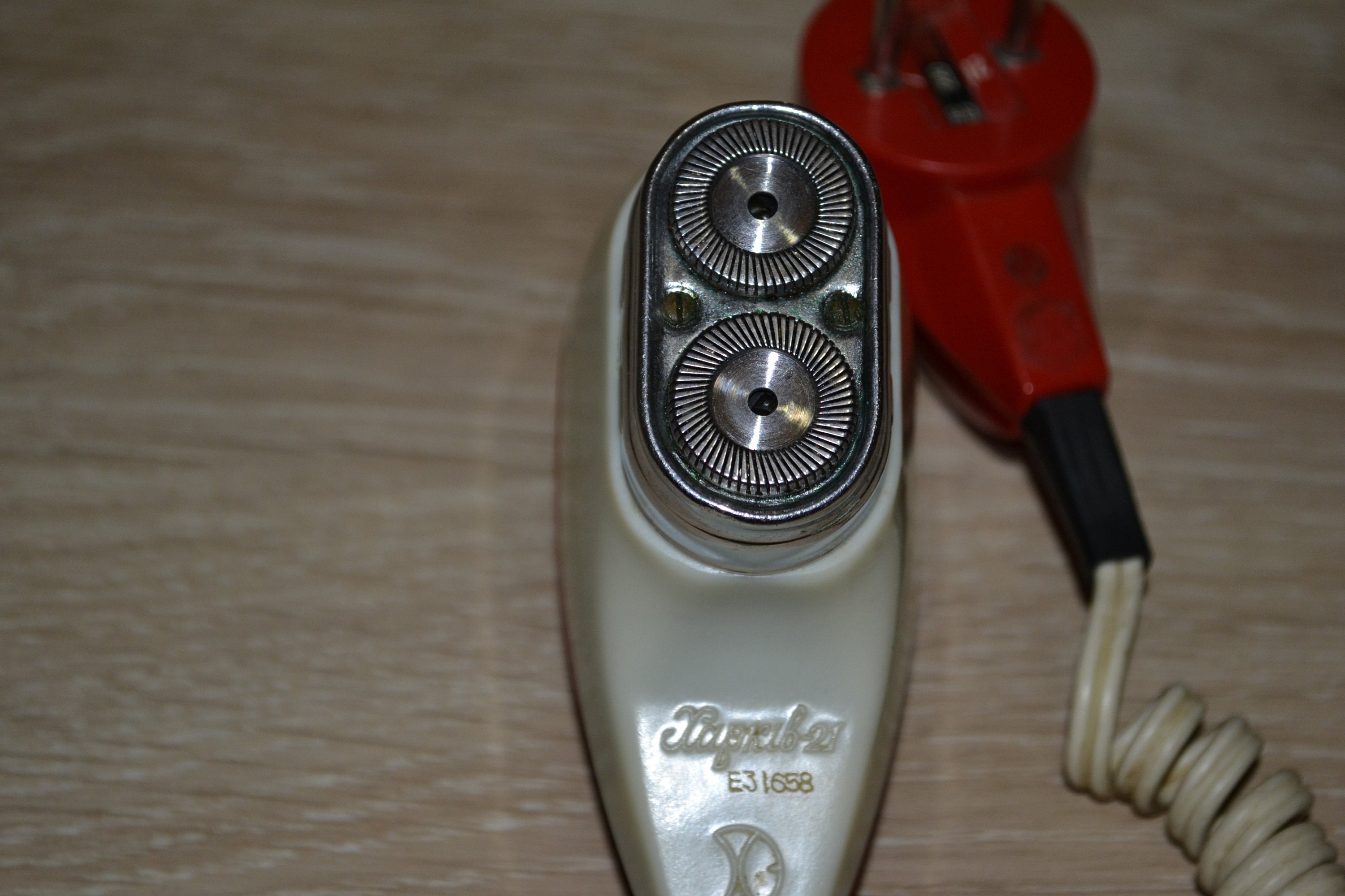 Vintage Electric Shaver Soviet Era Kharkiv 21 Electric Razor Etsy