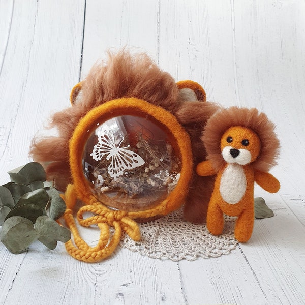 Felted Lion  and Bonnet Newborn Photography Prop