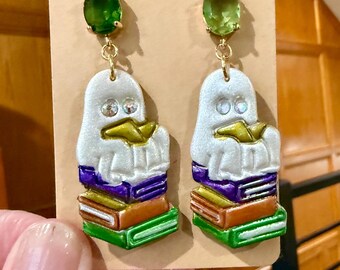 Boucles d'oreilles Ghost & Book Stack en argile