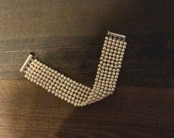 Pearl bracelet