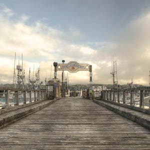 Dock Photo, Newport Oregon dock photography, boat dock, Pier, harbor, Wall art, Nautical art,  Home decor, Instant download
