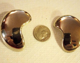 Vintage Silver Plated 1980s Oversized Kidney Shaped Earrings - Bright, Modern, Simple SO Eye Catching! Clip-on Style