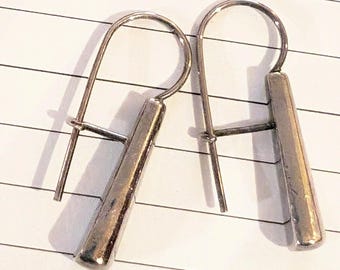 Artist Made Sterling Silver Wire Earrings Simple & Understated Unique Locking Mechanism Purchased at Juried Art Fair BEAUTIFUL!