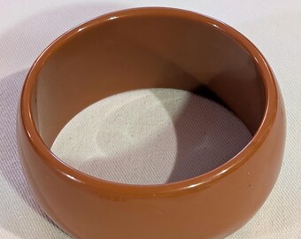 Vintage Cinnamon Brown Bangle Bracelet Plastic Fashion Forever Basic Gorgeous Condition Well MADE 2-5/8" 1-1/4" WIDE