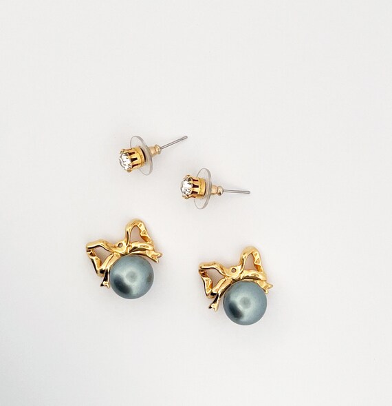 Vintage KJL Kenneth Jay Lane Bow and Pearl Earrin… - image 3
