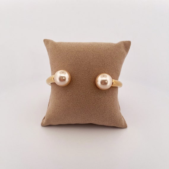 Vintage KJL Kenneth Jay Lane hinged Pearl Bracelet - image 1