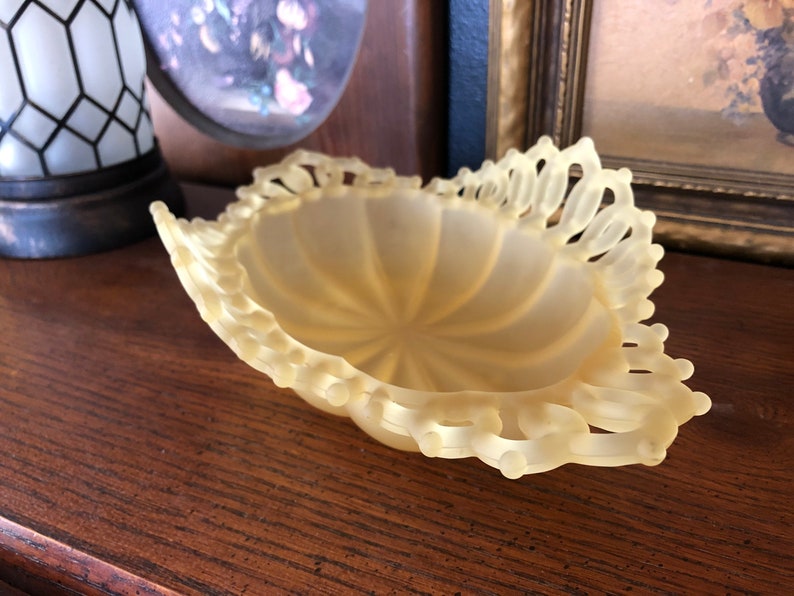 Vintage Glasswork Intricate Glasswork Edge Trim Delicate Design Mid-Century Frosted Yellow Glass Candy Dish
