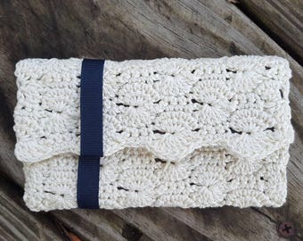 Crochet Vintage Style Pouch, Scalloped Mini Wallet