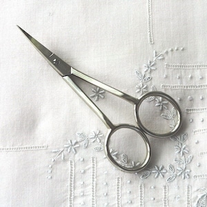 Bohin “Double Curve” Embroidery Scissors