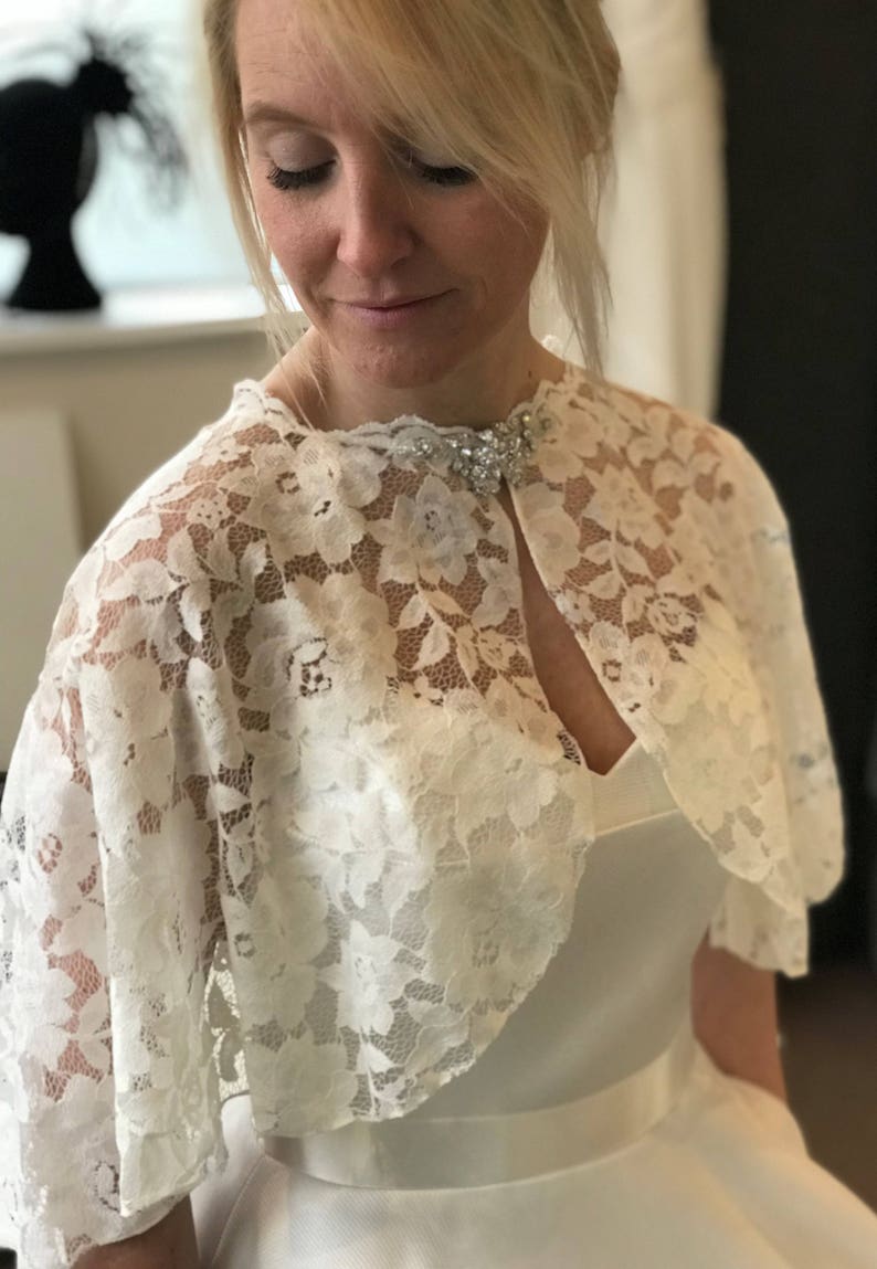 Wedding Bridal cape. Ivory lace capelet poncho coverup | Etsy