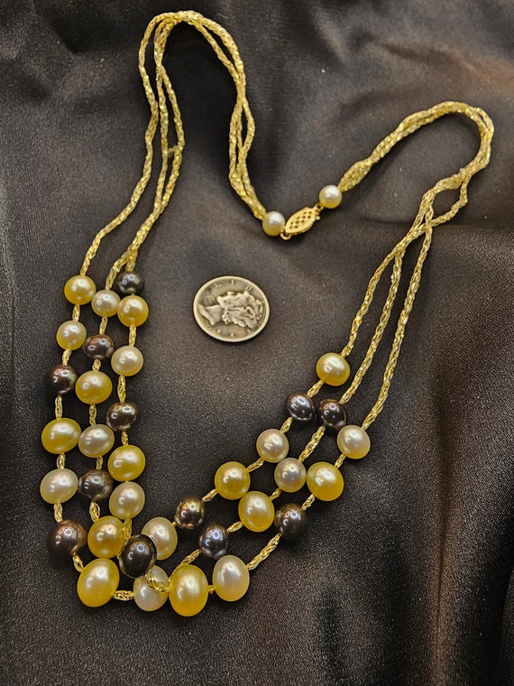 Delicate 14k Gold & Naturally Tri-color Pearl (Whi