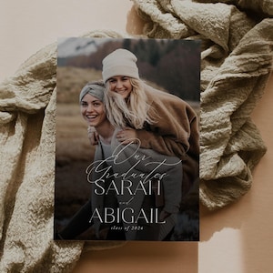 Doppelte Abschlussfeier, Einladungskarte Vorlage, Zwillings Foto Abschlussfeier, Gemeinsame Abschlussfeier einladen, Photoshop, Canva | Sloane