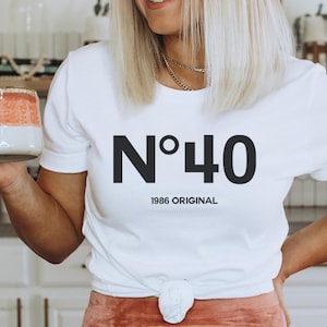 Camiseta de 40 cumpleaños para mujer, fabulosa a los 40, camiseta de cumpleaños de 1986, camiseta de cuarenta y fabulosa, idea de regalo para 40 cumpleaños, camiseta de fiesta de 40 años imagen 1