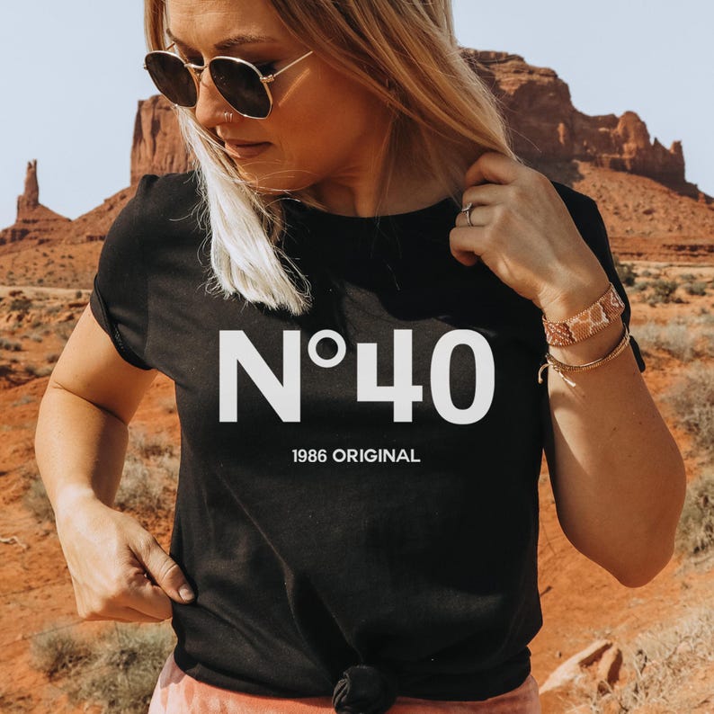 Camiseta de 40 cumpleaños para mujer, fabulosa a los 40, camiseta de cumpleaños de 1986, camiseta de cuarenta y fabulosa, idea de regalo para 40 cumpleaños, camiseta de fiesta de 40 años imagen 4