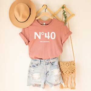 Camiseta de 40 cumpleaños para mujer, fabulosa a los 40, camiseta de cumpleaños de 1986, camiseta de cuarenta y fabulosa, idea de regalo para 40 cumpleaños, camiseta de fiesta de 40 años imagen 6