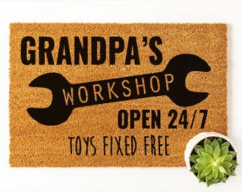 Custom Grandpa Fathers Day Gift, Gift from Grandkids for Grandpa, Grandpa To Be Gift, Grandpa Announcement Gift, Funny Doormat, Gift for Dad