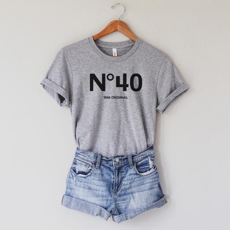 Camiseta de 40 cumpleaños para mujer, fabulosa a los 40, camiseta de cumpleaños de 1986, camiseta de cuarenta y fabulosa, idea de regalo para 40 cumpleaños, camiseta de fiesta de 40 años imagen 2