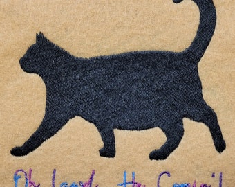 Oh Lawd, He Comin'! Fat Cat Machine Embroidery Design