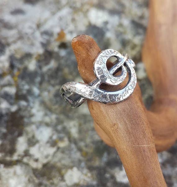 Anillo de clave de sol musical en laton grabado y plateado estampado de laton de musico bohemio Art Nouveau anillo desgastado de plata de ley Etsy Espana