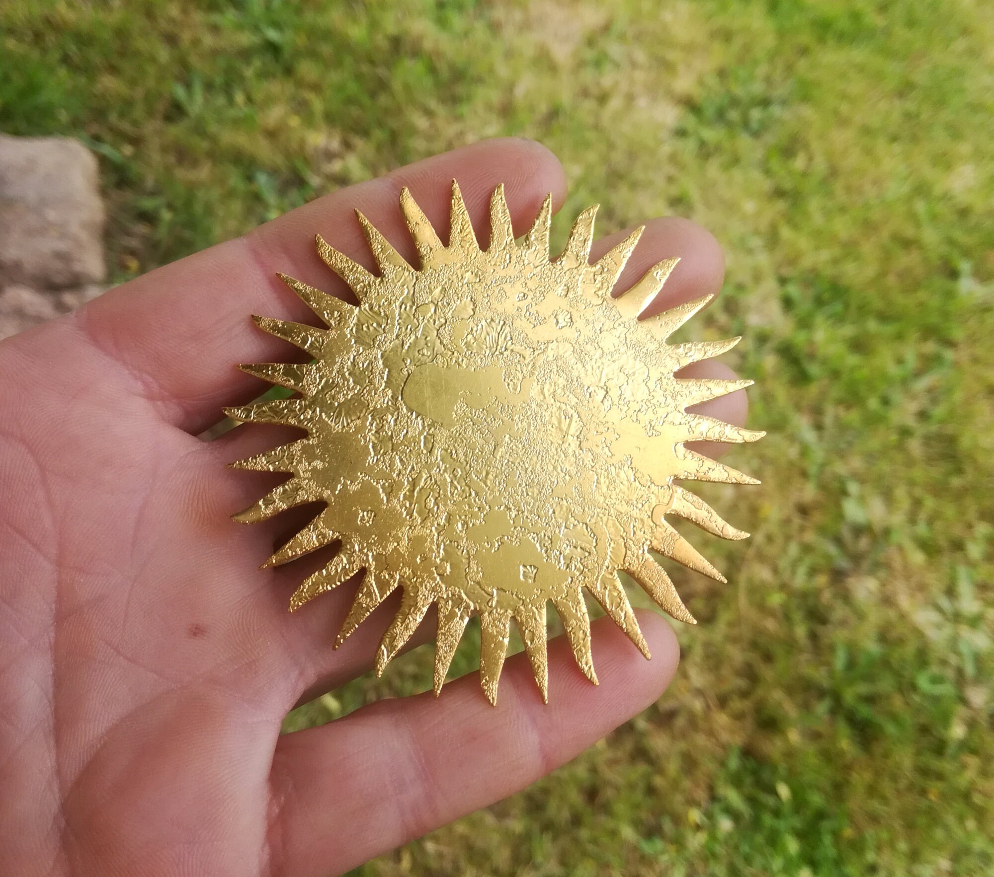 Broche Soleil Dorée Avec Strass - Occasion, Très Bon état, Accessoire Vintage