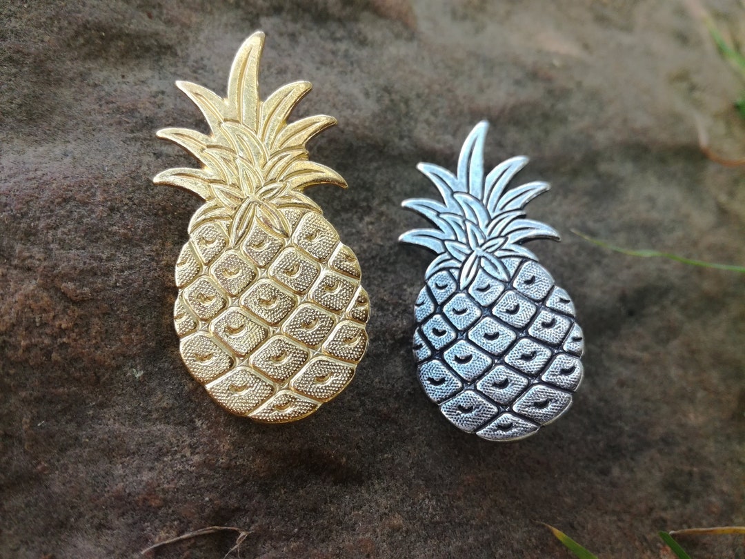 Pineapple Pin's Brooch, Silver-plated or Golden-plated Brass