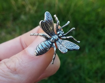 Wasp Pin's Brooch, Art Nouveau Insect Brooch, Silver-Plated Brass, Winged Being Brooch, Winged Insect Big Wasp, Art Nouveau Wasp Brooch