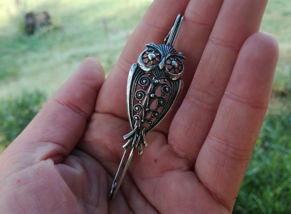 Silver owl brooch discount