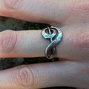 Anello musicale chiave di violino in ottone inciso e argento, musicista Boho Art Nouveau Brass Print, anello indossato anello argento Sterling