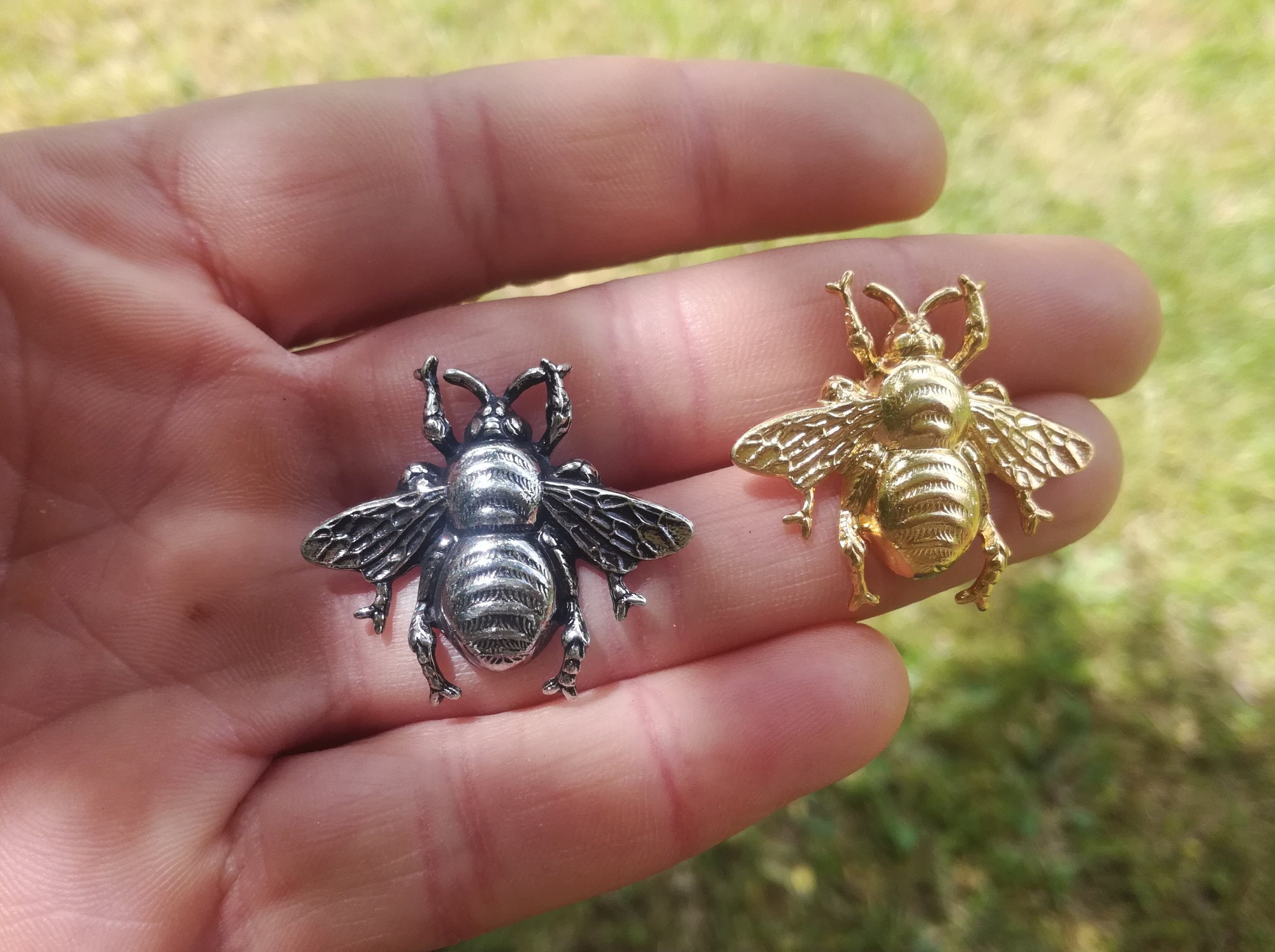 Gold Gucci Bug Brooch Gucci Style Rhinestone Bee Brooch (Multi