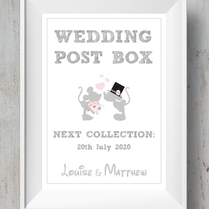 Placas de cortesia_Escolha um assento_Toiletries_Post Box_Confetti_Seu próprio texto_Disney Minnie/Mickey Mouse Floral