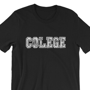 Lustige College falsch geschrieben Shirt, College T-Shirt, Universität Student Geschenk, bald zum Abschluss, Abschluss, kein College formale Ausbildung