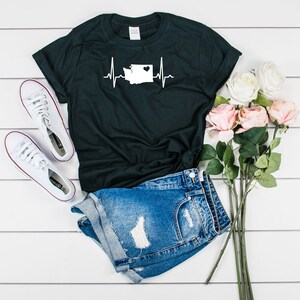 Washington State Heartbeat T-Shirt, I Love My Home Washington State Map Shirt, My Heart Belongs to Washington, Born And Raised In Washington