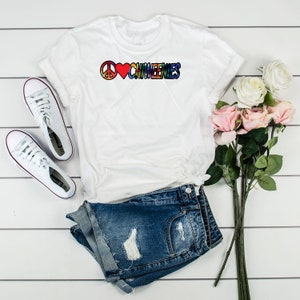 Peace Love Chiweenies, Cute Chiweenie T-Shirt, Chiweenie Hippie, Chiweenie Tie Die Style Gift Shirt