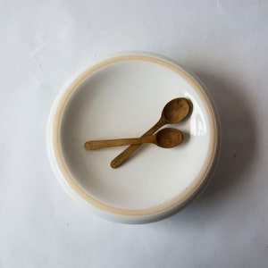 Decorative modernistic plate