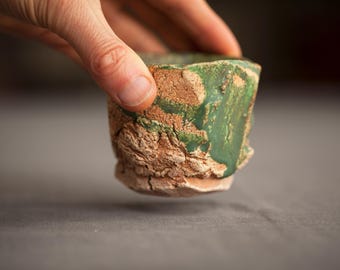 Handgemachte Kurinuki Teetasse aus Steinzeug: Japanische Chawan Schale