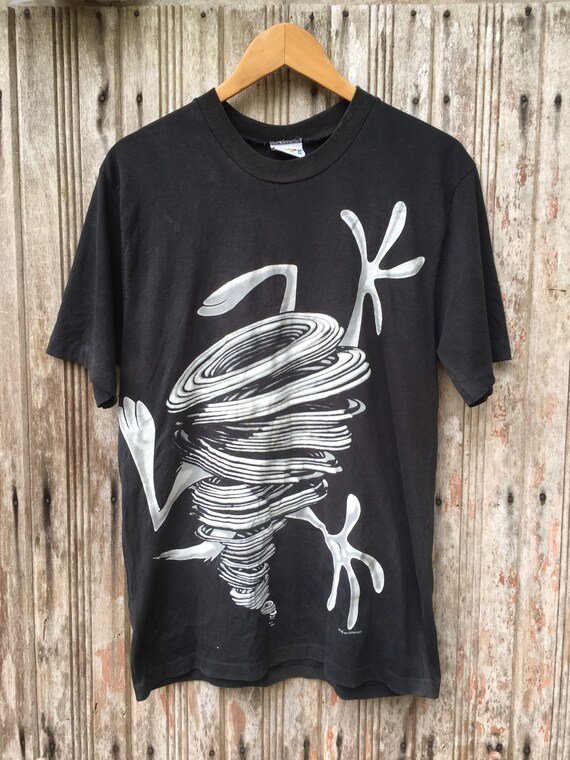 Vintage Tazmania Warner Bros Tees Shirt