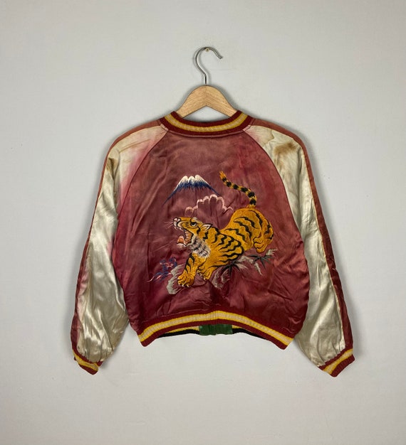 Woman Floral Embroidered Sukajan Souvenir Jacket [Reversible] 