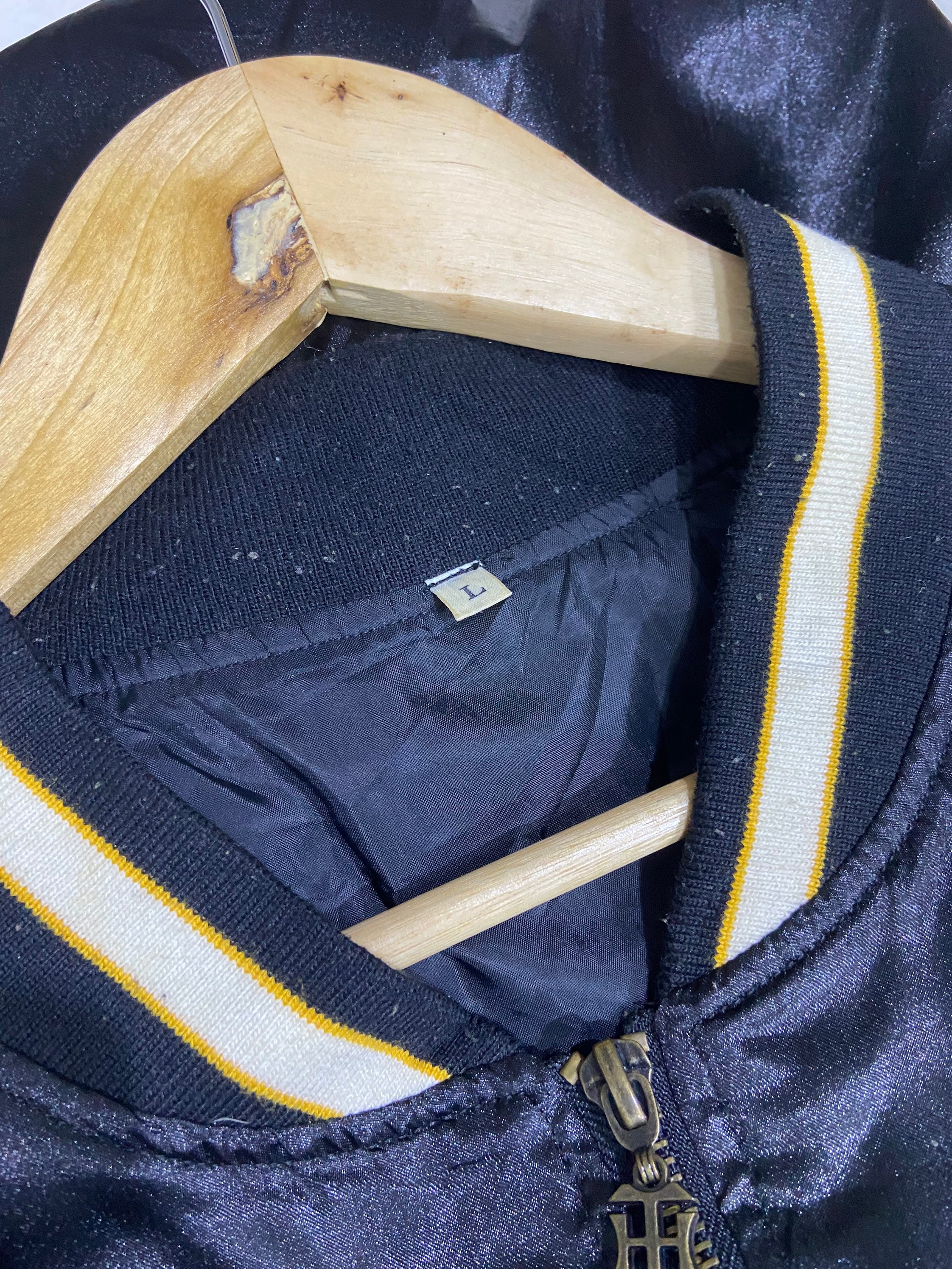 【YOUNGWALLJUNCTION】22SS★ AA Souvenir Jacket il_340x270.1694699517_lm3k.jpg