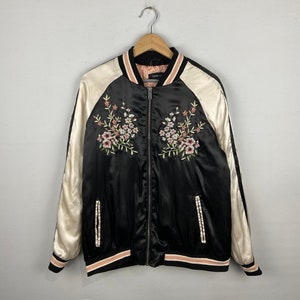 Sukajan Souvenir  Vintage Sukajan Floral Elegant Japanese Tradisional Streetwear Bomber Jacket  Size L
