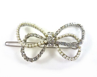 Fancy butterfly hair clip for wedding ceremonies - white