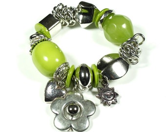Rougecaramel - juwelen - groene elastische fantasie en charme - armband